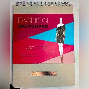 The Fashion Sketchpad: 420 Figure Templates for Designing Looks & Portfolio